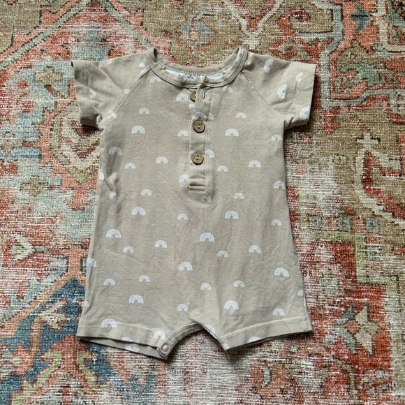 Mebie Baby SS Romper - Picture 2 of 2